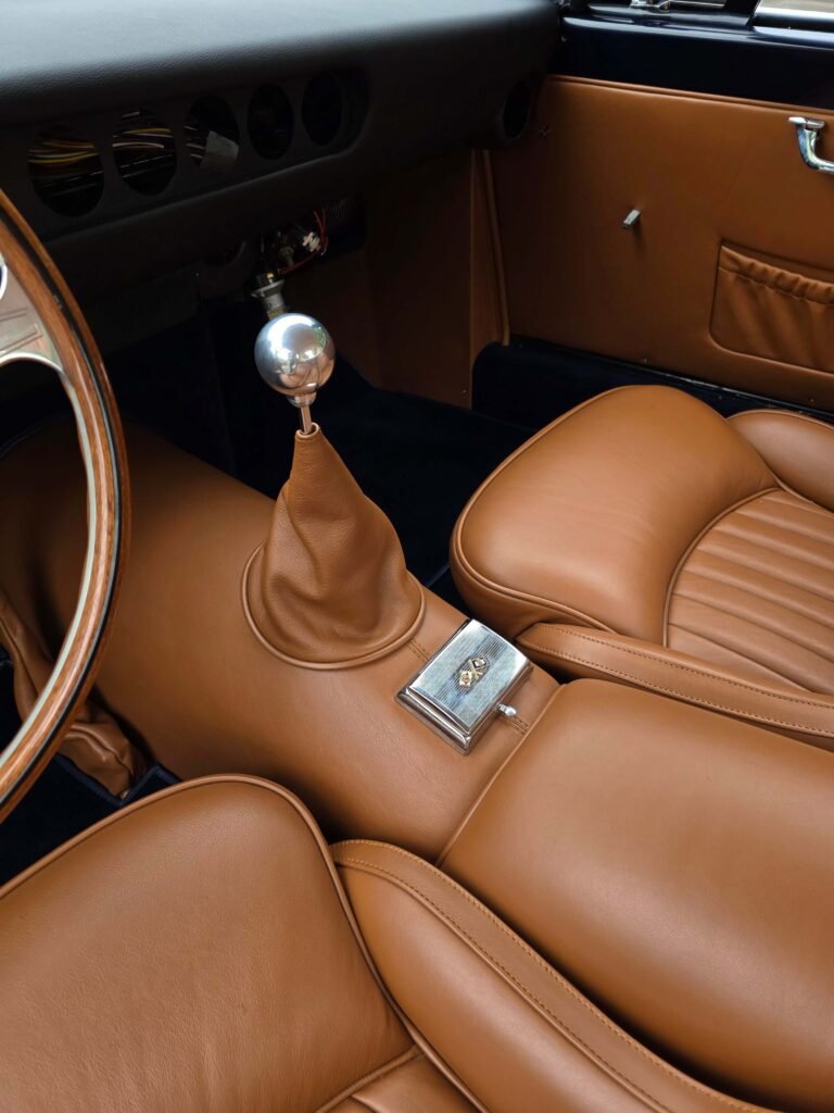 Ferrari 250 SWD interior uphostery 768x1024